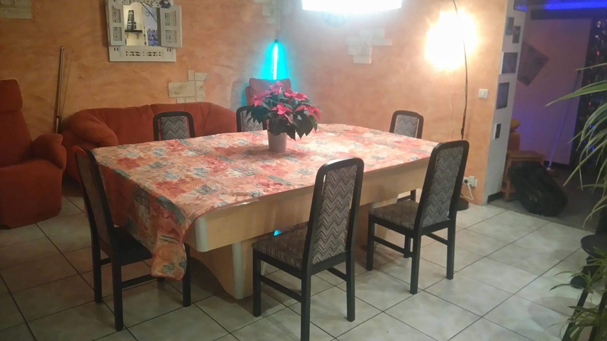 Loc'Apparts Beaumont-sur-Oise Экстерьер фото